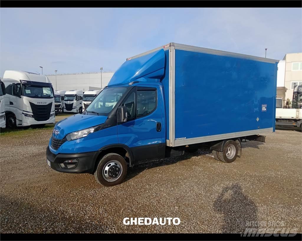 Iveco 35C16 Skriňová nadstavba