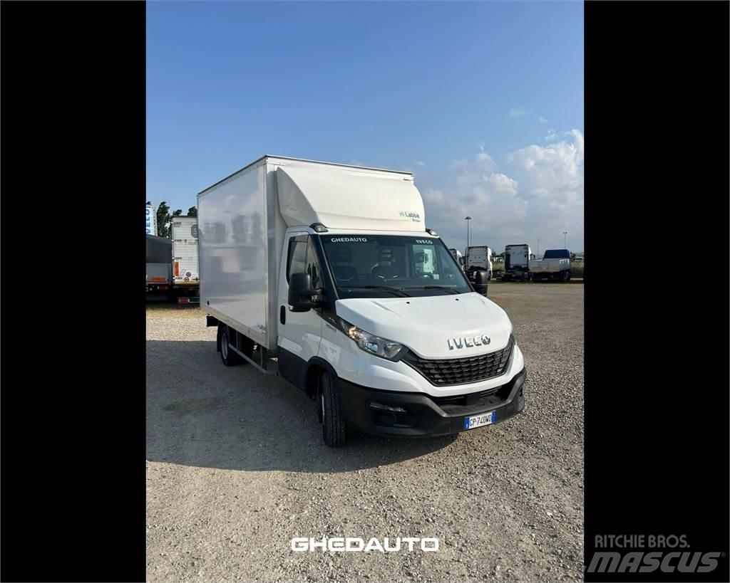 Iveco 35C16 Skriňová nadstavba
