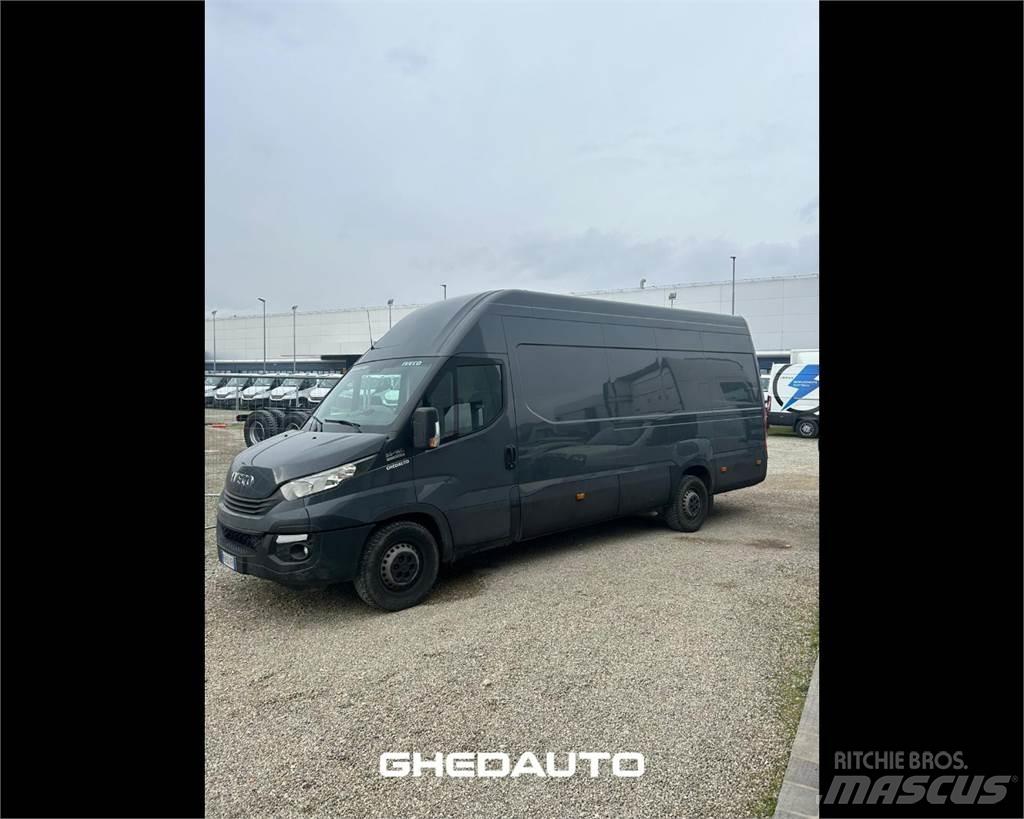 Iveco 35S16 Skriňová nadstavba