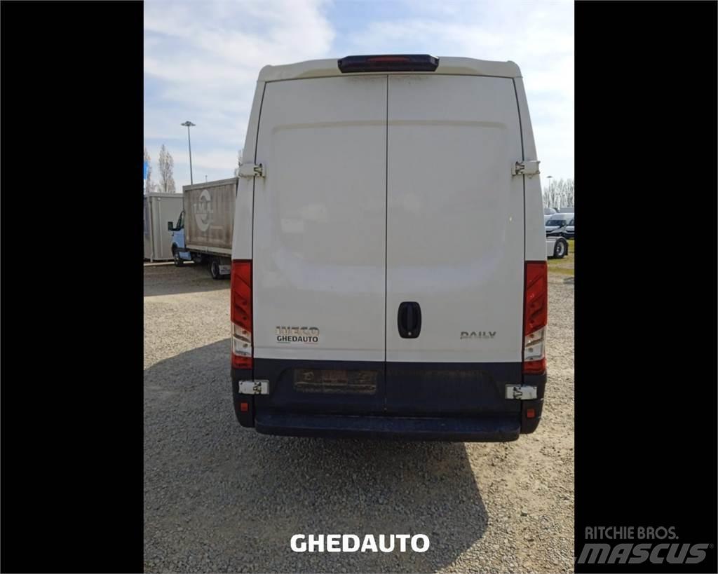 Iveco 35S16S V Skriňová nadstavba