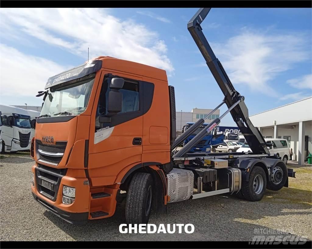 Iveco AS260S48Y/PS Skriňová nadstavba