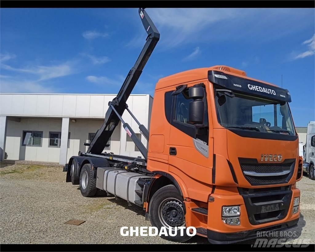 Iveco AS260S48Y/PS Skriňová nadstavba