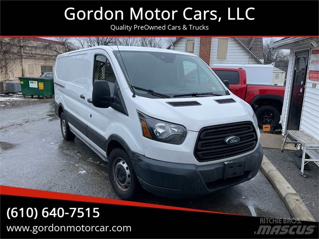 Ford Transit Skriňová nadstavba