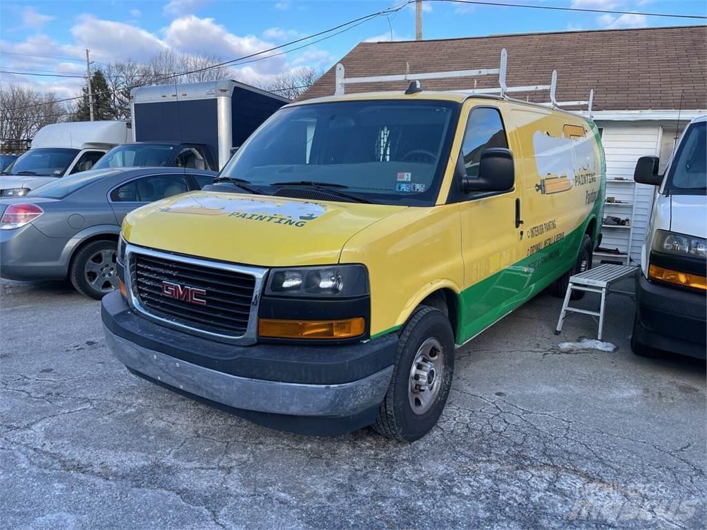 GMC Savana Dodávky
