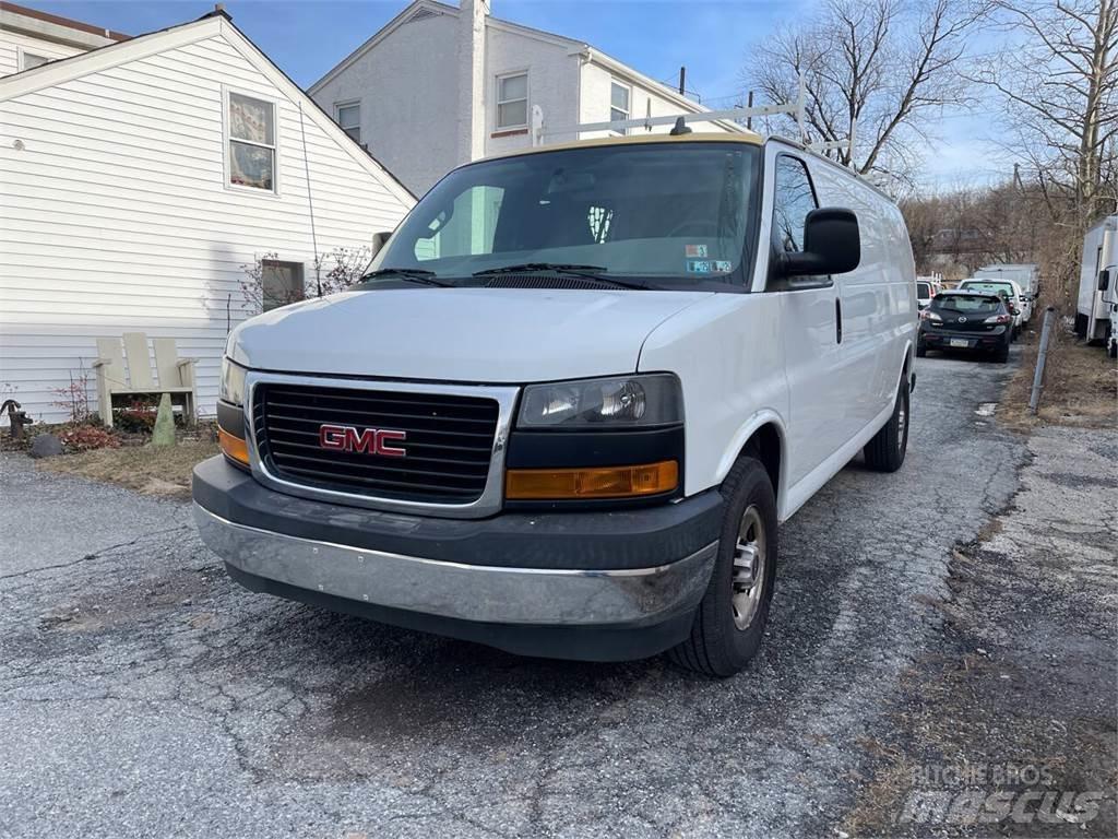 GMC Savana Dodávky