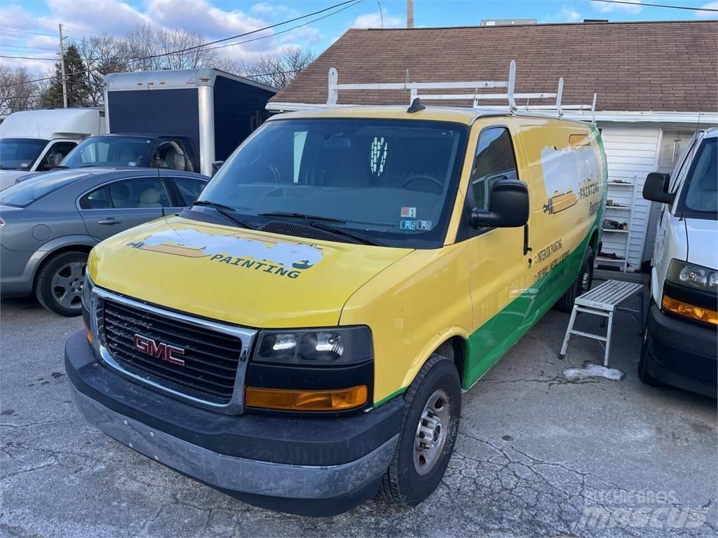 GMC Savana Dodávky