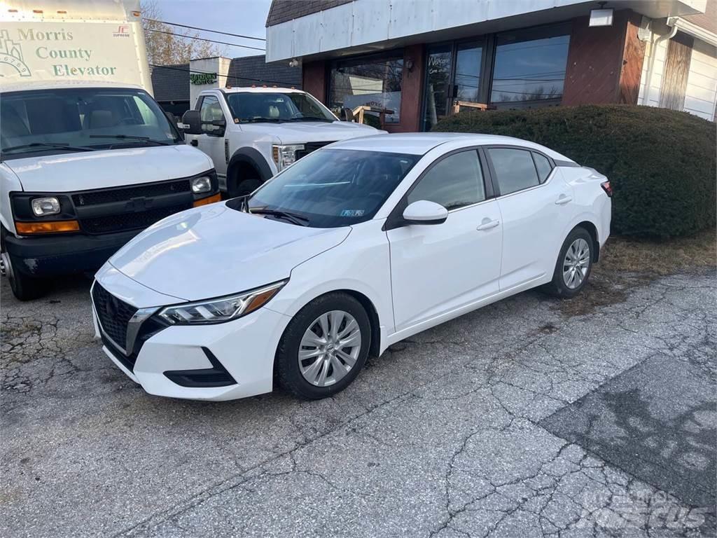 Nissan Sentra Automobily