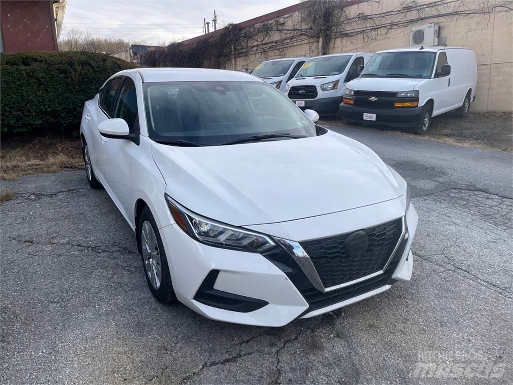 Nissan Sentra Automobily