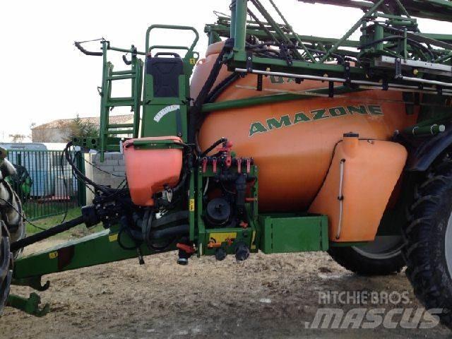 Amazone UX 4200 Ťahané postrekovače