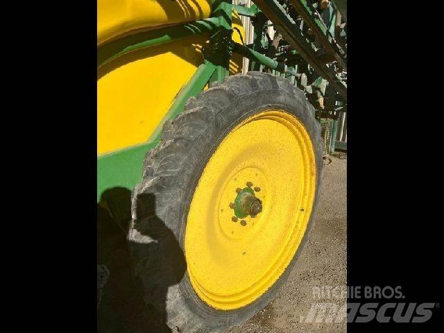 John Deere 824 SE Ťahané postrekovače
