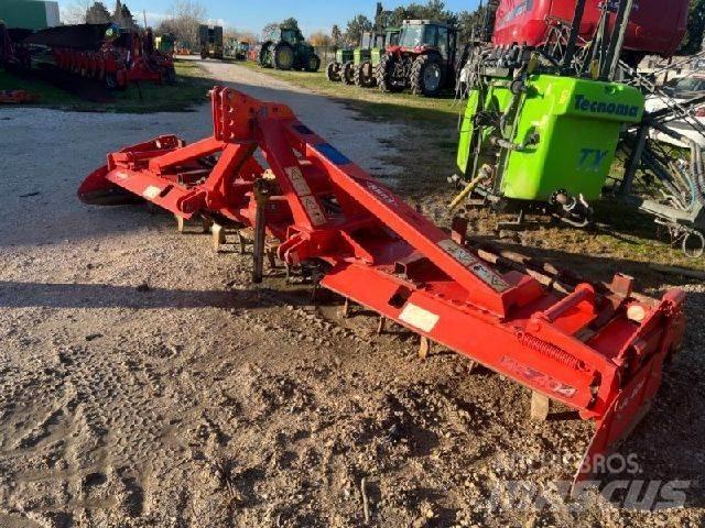 Kuhn HR404 Brány