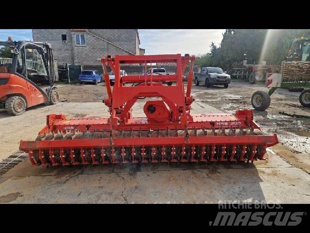 Kuhn HRB303D Brány