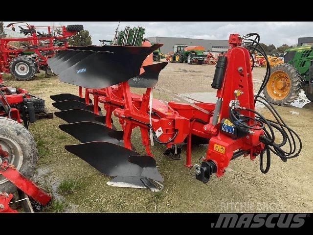 Kuhn VM153 Konvenčné pluhy