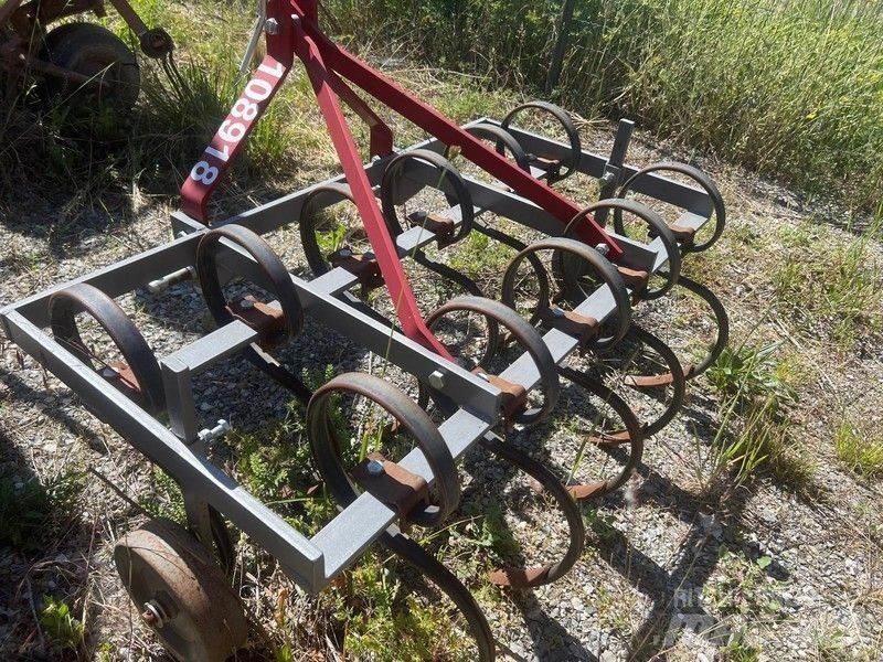 Morgnieux VSR 11 Riadkové kultivátory