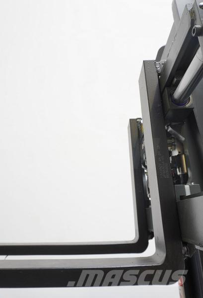 Combilift WR4 4 cestné vysokozdvižné vozíky