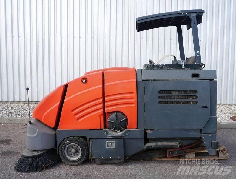 Hako 1800 LPG Kombinované podlahové umývacie stroje