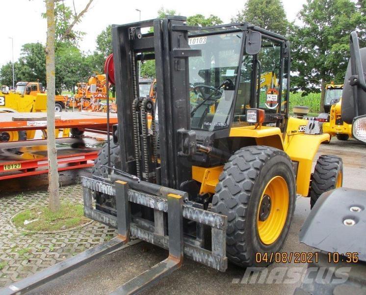 JCB 940-4 Terénne vysokozdvižné vozíky