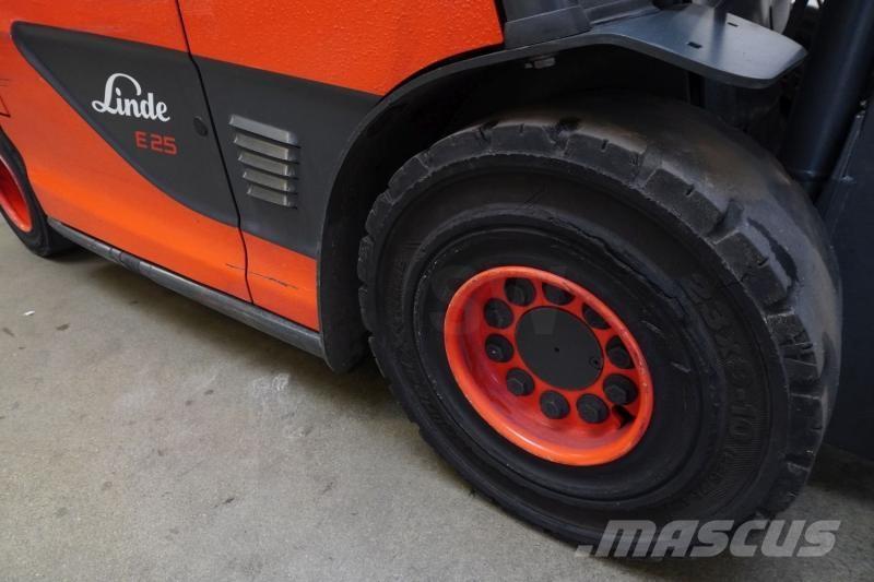 Linde E 25 387 Akumulátorové vozíky