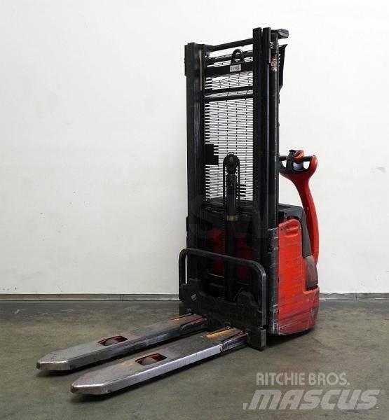 Linde L 10 379 Samohybné vozíky