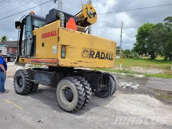 Gradall XL3300 V Kolesové rýpadlá