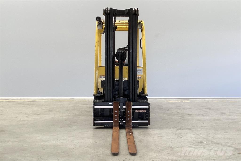 Hyster J2.5XN Akumulátorové vozíky