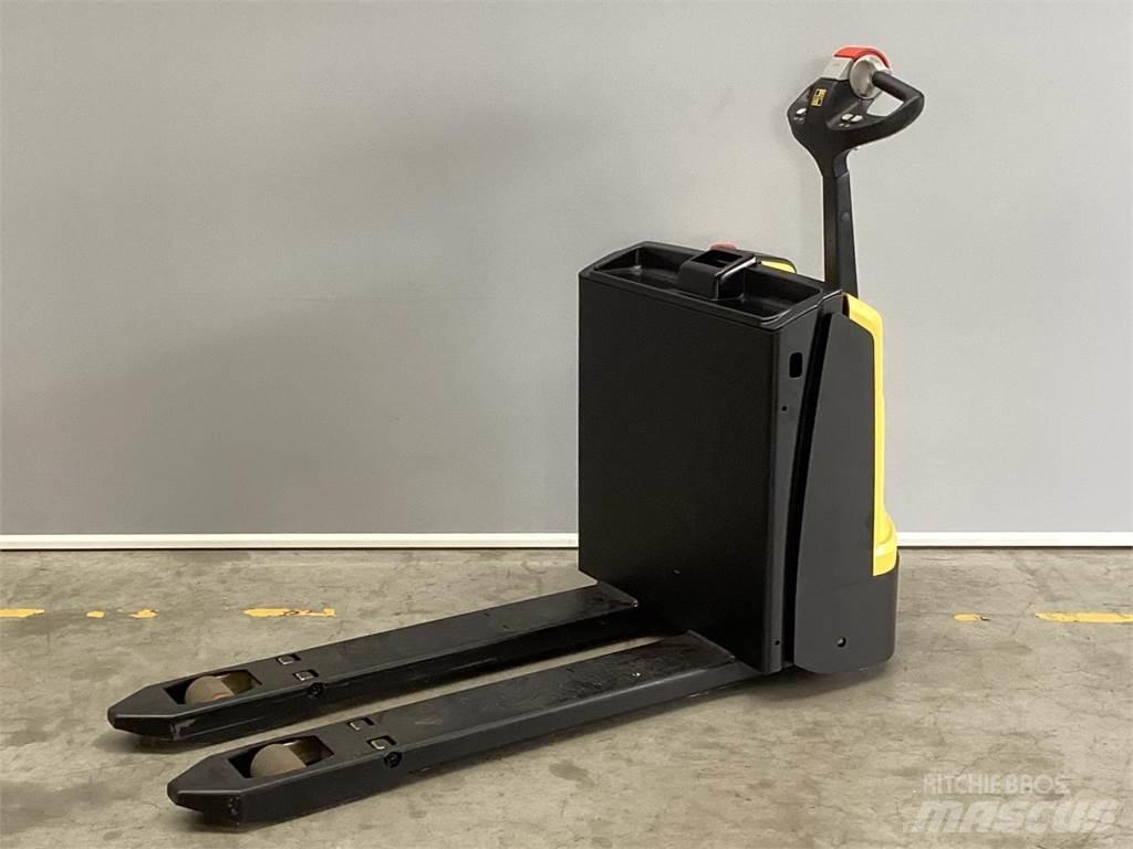 Hyster P1.6 Ručne vedené vysokozdvižné vozíky