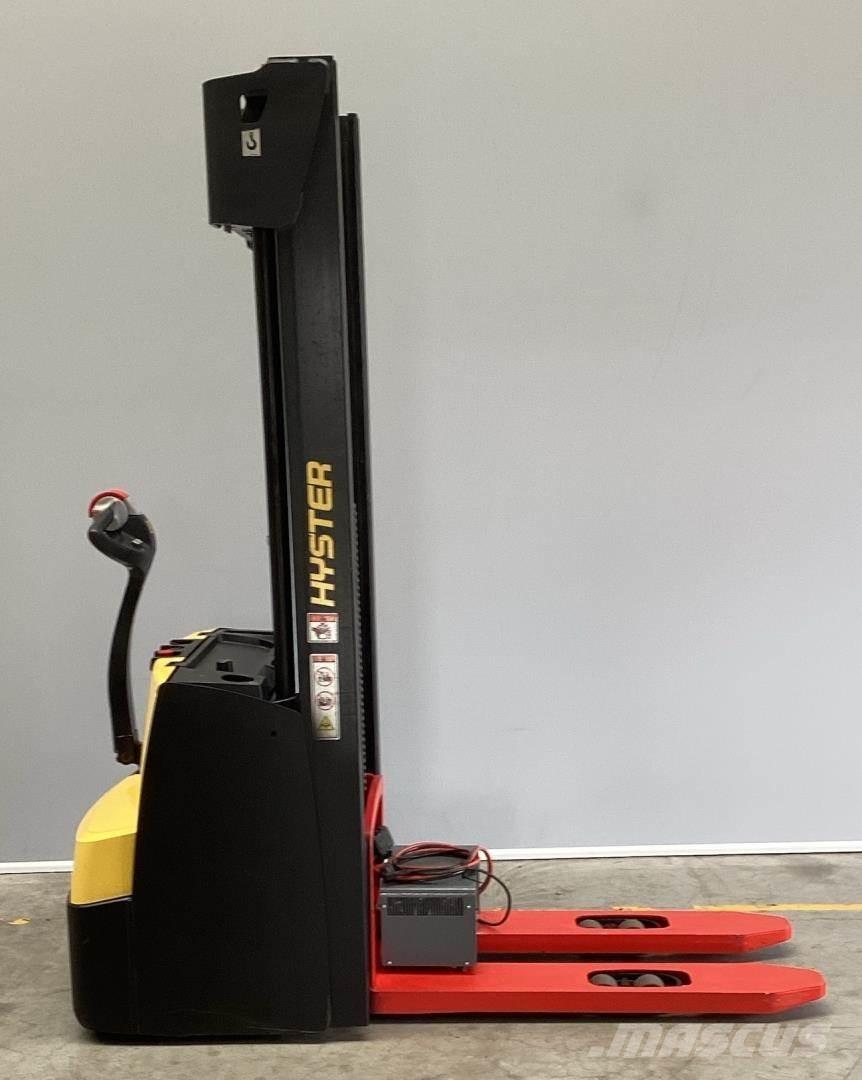 Hyster S1.4 Ručne vedené vysokozdvižné vozíky