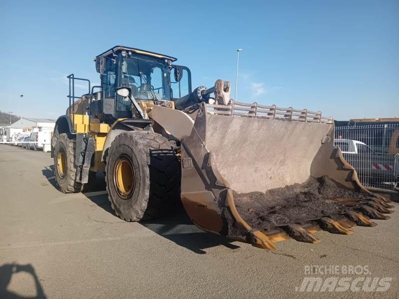 CAT 972K Kolesové nakladače