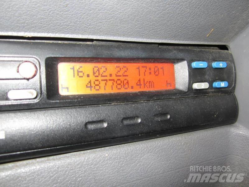 DAF LF 220 Nákladné automobily na prepravu zvierat