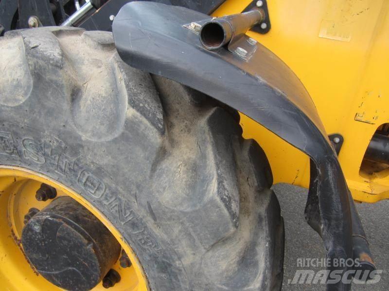 JCB 406 Kolesové nakladače