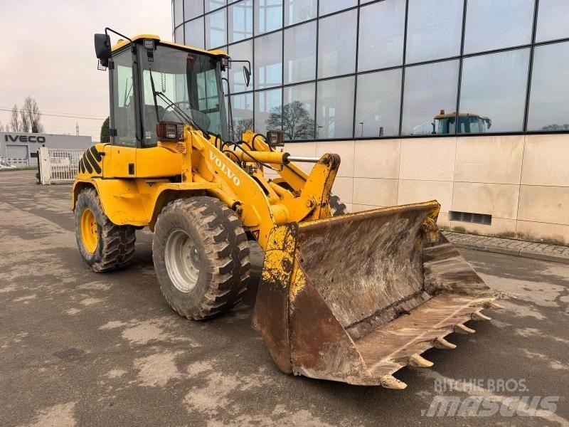 Volvo L 35 BZ Kolesové nakladače