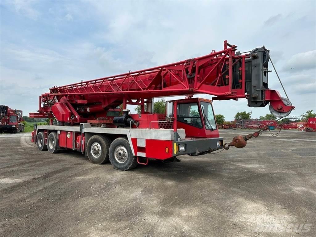 Grove TMS700E Univerzálne terénne žeriavy