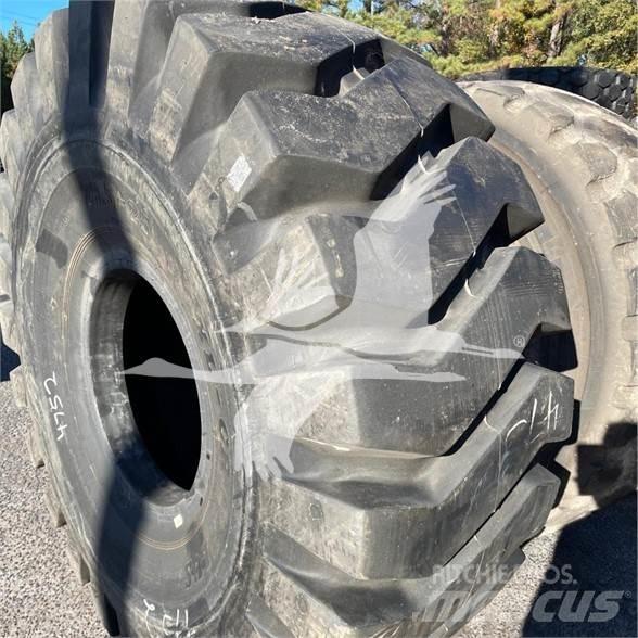 BKT 29.5X25 Pneumatiky, kolesá a ráfiky