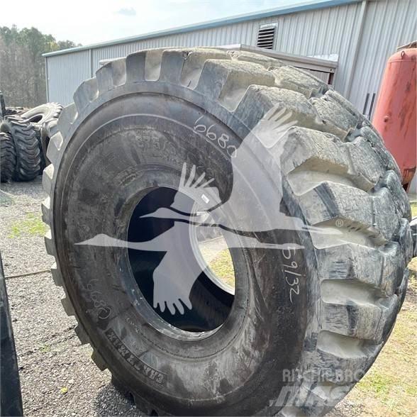 BKT 875/65R29 Pneumatiky, kolesá a ráfiky