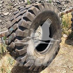 CAMSO 20.5X25 Pneumatiky, kolesá a ráfiky