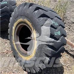  Gulf 23.5X25 Pneumatiky, kolesá a ráfiky