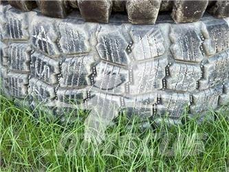  MAXAM 20.5R25 Pneumatiky, kolesá a ráfiky