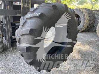 Titan 19.5L24 Pneumatiky, kolesá a ráfiky