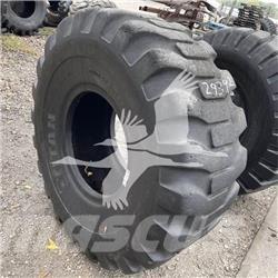 Titan 23.5x25 Pneumatiky, kolesá a ráfiky