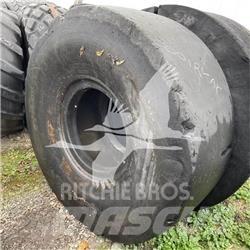Toyo 26.5X25 Pneumatiky, kolesá a ráfiky