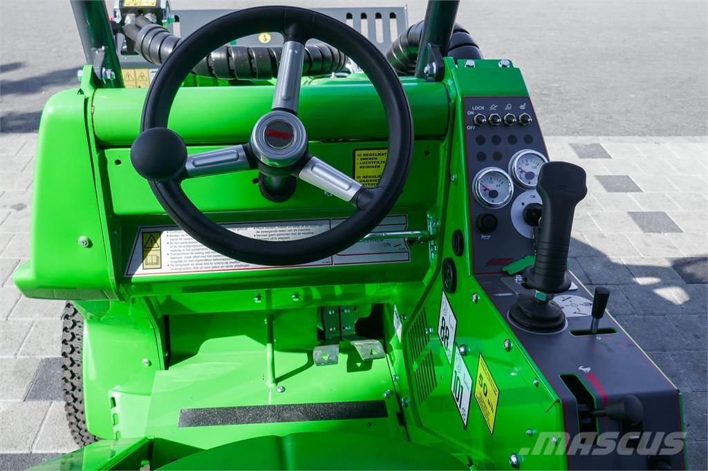 Avant M 423 Mini rýpadlá < 7t