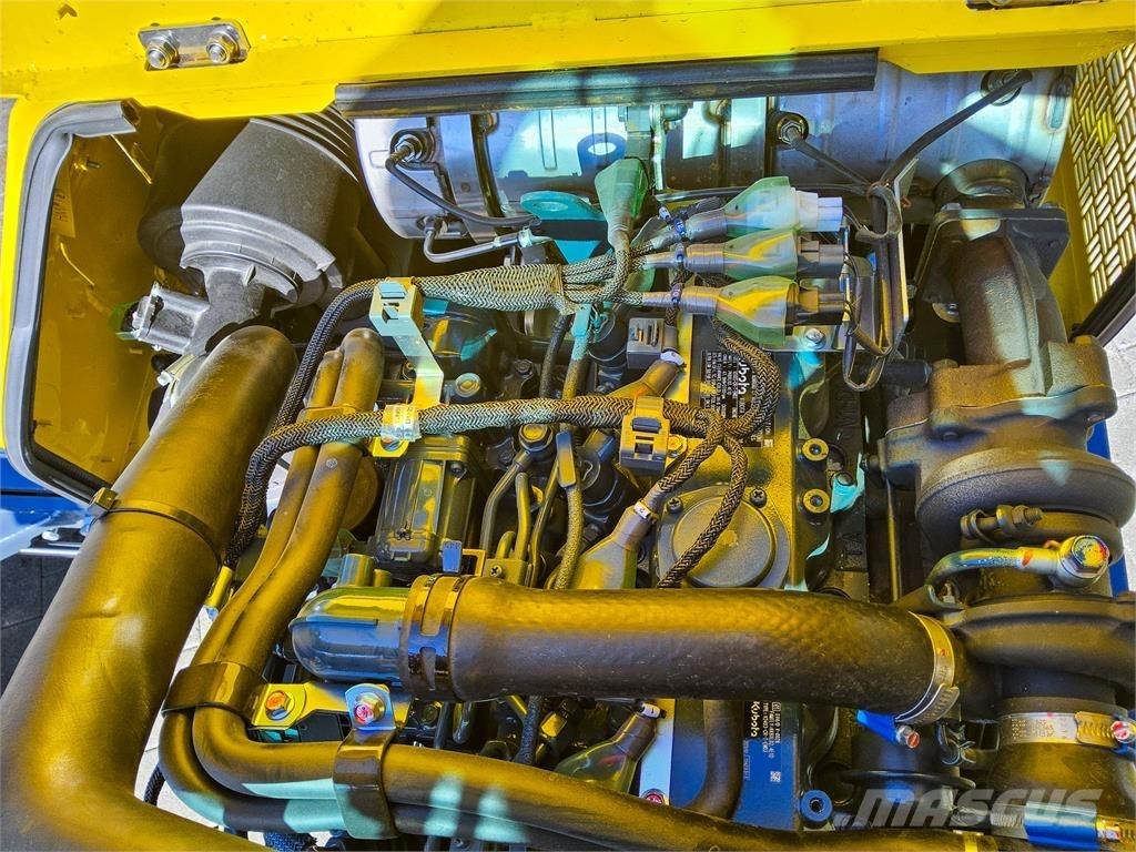 Combilift C 4000 4 cestné vysokozdvižné vozíky
