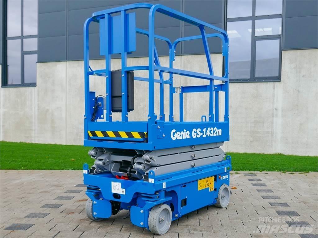 Genie GS 1432 Nožnicové zdvíhacie plošiny