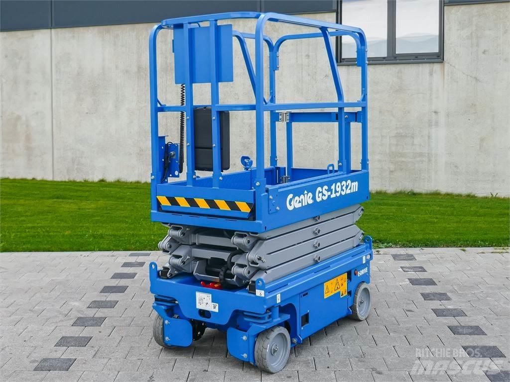 Genie GS 1932 Nožnicové zdvíhacie plošiny