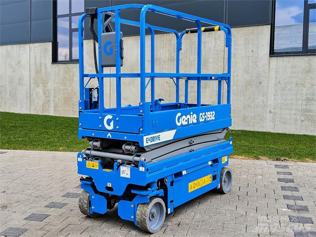 Genie GS 1932 Nožnicové zdvíhacie plošiny