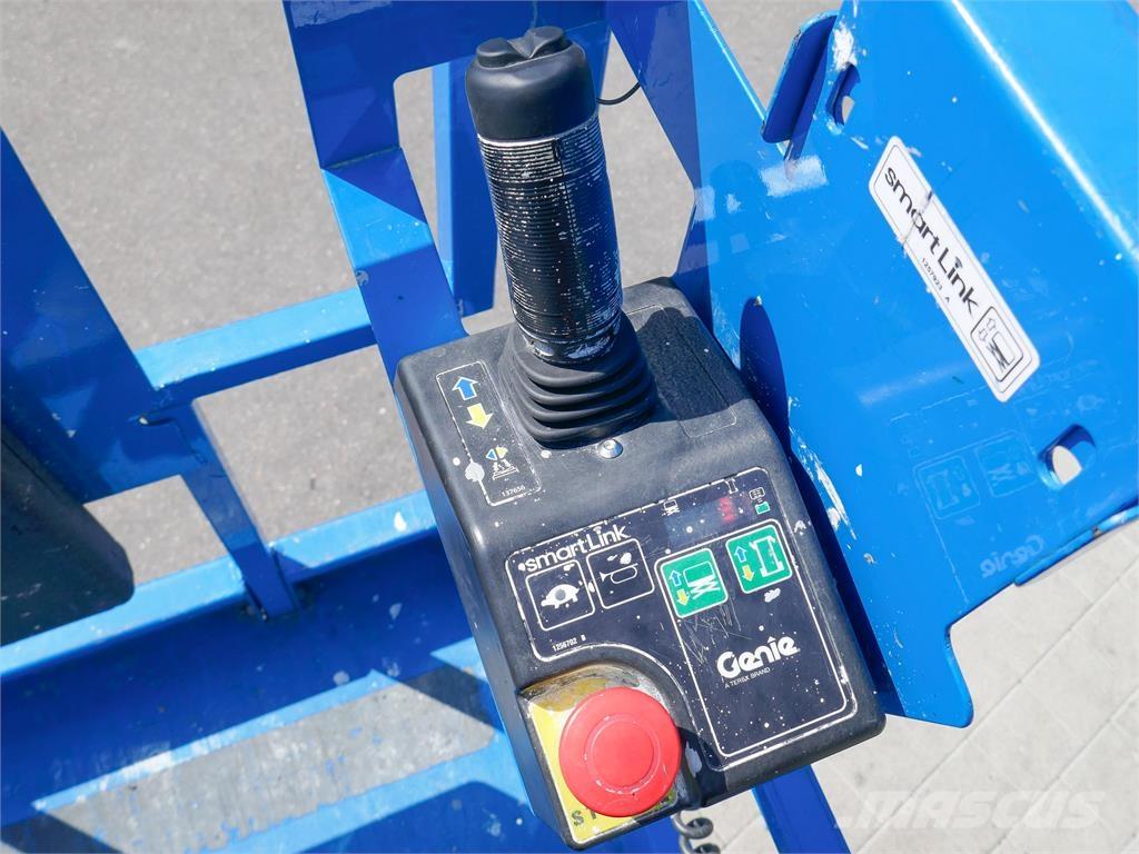 Genie GS 4047 Nožnicové zdvíhacie plošiny