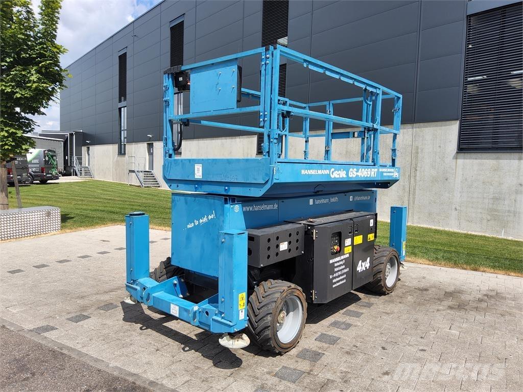 Genie GS 4069RT Nožnicové zdvíhacie plošiny