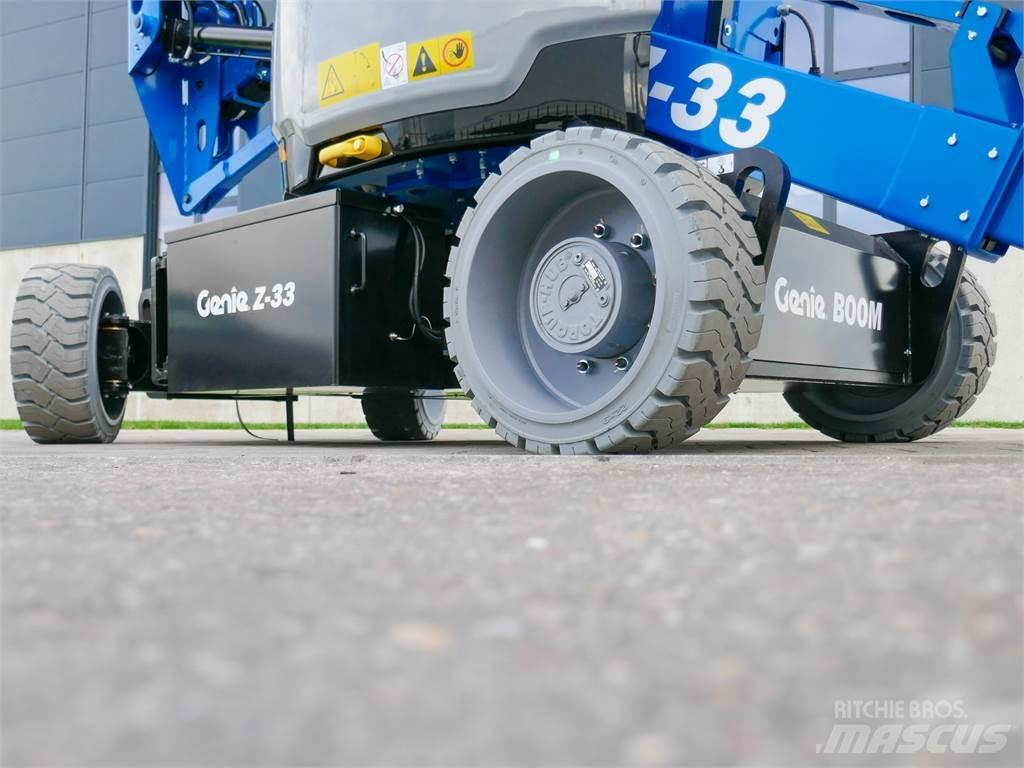 Genie Z-33/18 Kĺbové plošiny