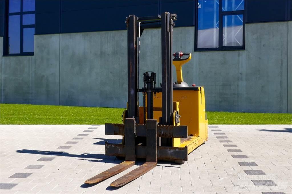 Linde L12 Ručne vedené vysokozdvižné vozíky