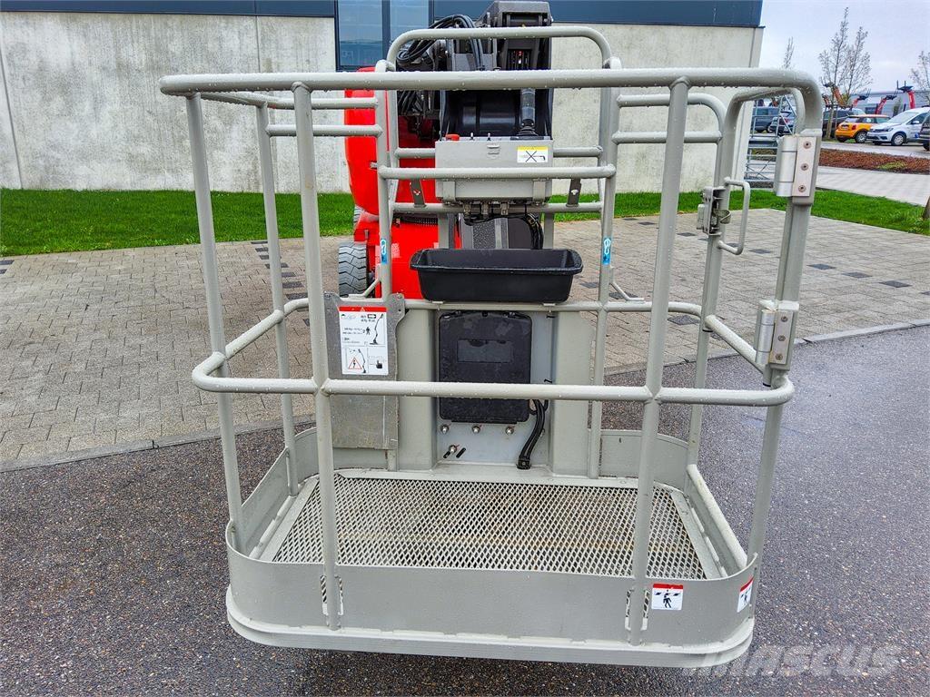 Manitou 150 AETJC Kĺbové plošiny